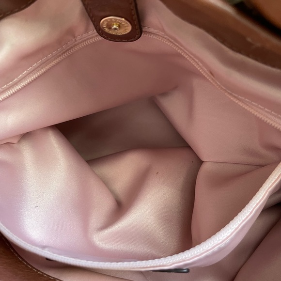 Gently used. Still in great shape - Picture 5 of 7